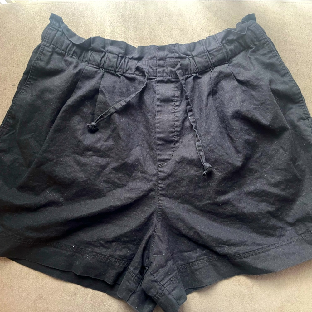 Uniqlo Womens Linen Blend Paperbag Shorts Size L Ruffle Elastic Waist in Black